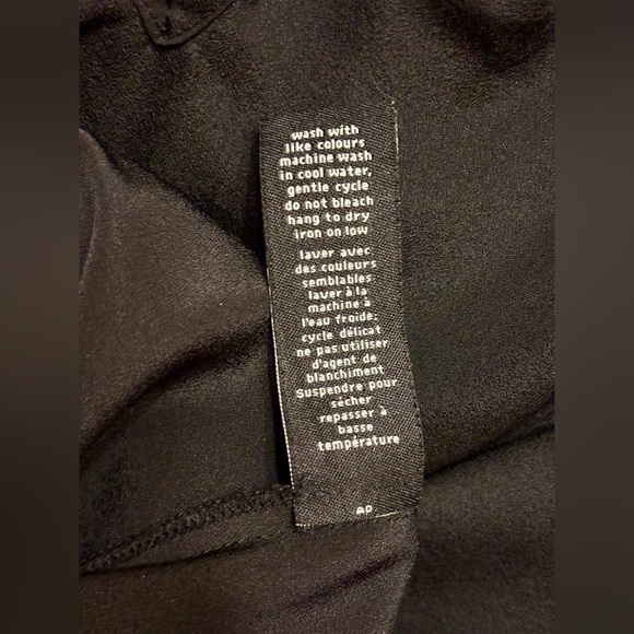 2/$15 - Jessica Black Long-Sleeve Banded Hem Top (Size S/P) - Picture 11 of 13